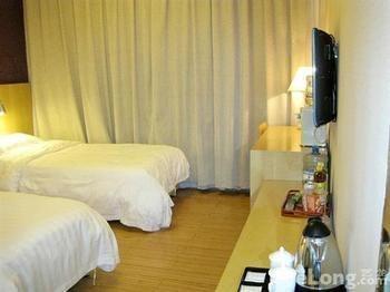 Tiantan Wancheng Hotel 3*